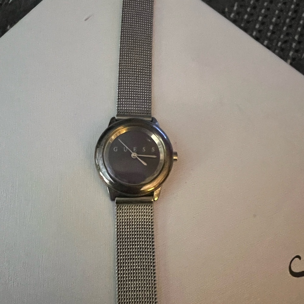 Guess Watch - Picture 2 of 3